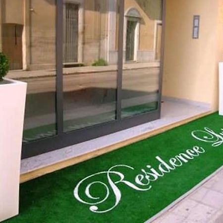 Hotel Residence Lupiae レッチェ エクステリア 写真