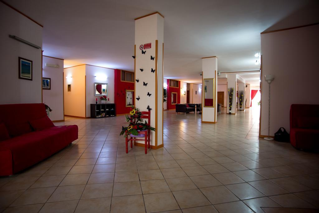 Hotel Residence Lupiae レッチェ エクステリア 写真