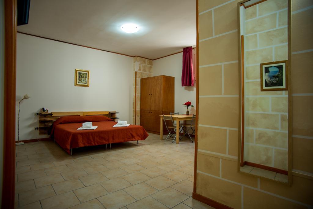 Hotel Residence Lupiae レッチェ エクステリア 写真