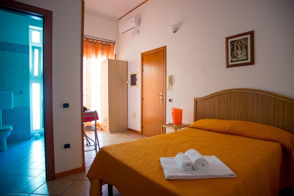 Hotel Residence Lupiae レッチェ エクステリア 写真