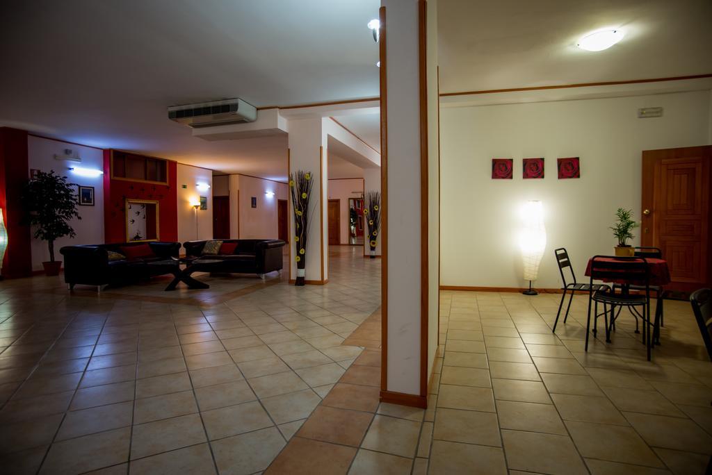 Hotel Residence Lupiae レッチェ エクステリア 写真