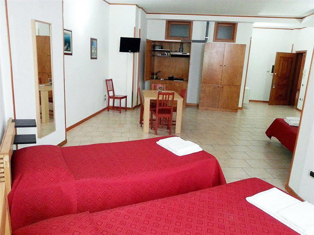 Hotel Residence Lupiae レッチェ エクステリア 写真
